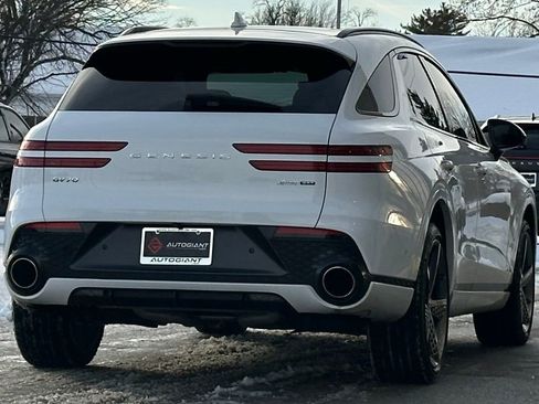 Used 2022 Genesis GV70 3.5T Sport w/ Sport Prestige Package image 10