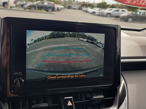 Certified 2024 Toyota Corolla Cross LE image 22