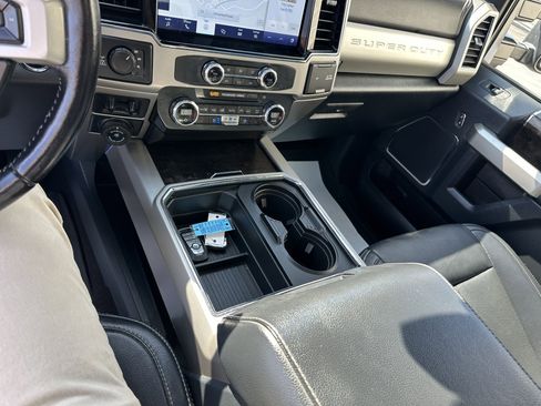 Used 2022 Ford F350 Lariat w/ Lariat Ultimate Package image 13