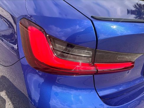 Used 2026 BMW 330i Sedan w/ M Sport Package RWD image 27