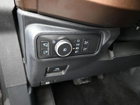 Used 2021 Ford Bronco Outer Banks image 12