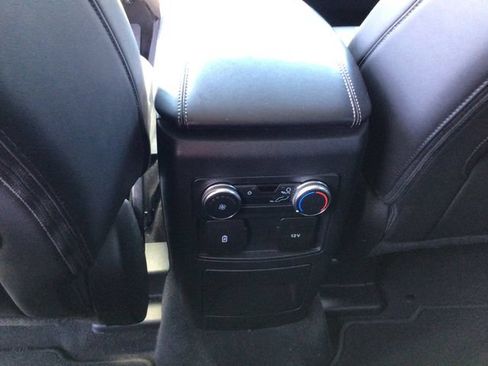 Used 2022 Ford Explorer XLT w/ Equipment Group 202A AWD/4WD image 44