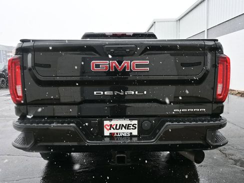 Used 2022 GMC Sierra 3500 Denali w/ Technology Package image 10