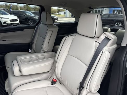 New 2026 Honda Odyssey Touring image 24