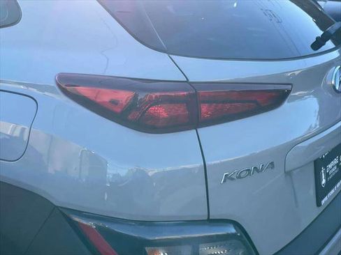 Used 2023 Hyundai Kona SEL AWD/4WD image 10