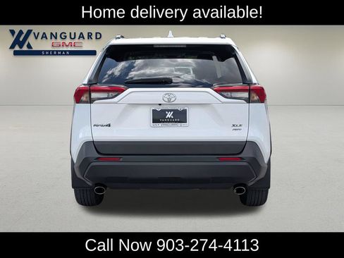 Used 2022 Toyota RAV4 XLE w/ Convenience Package AWD/4WD image 8
