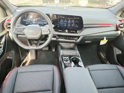 New 2026 Chevrolet Equinox RS w/ Convenience Package III AWD/4WD image 10