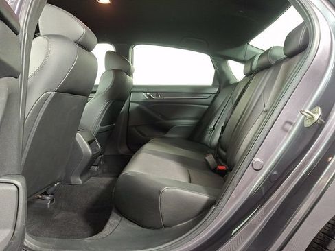 Used 2019 Honda Accord Sport image 13