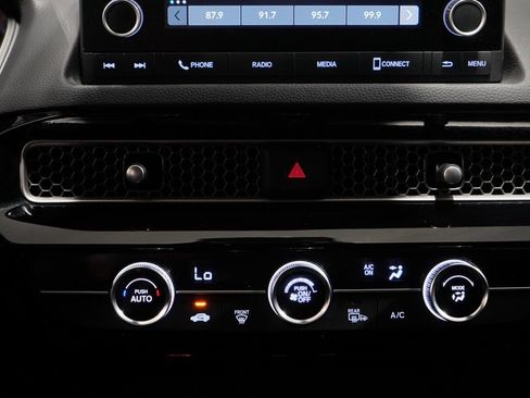 Used 2025 Honda Civic Sport image 13