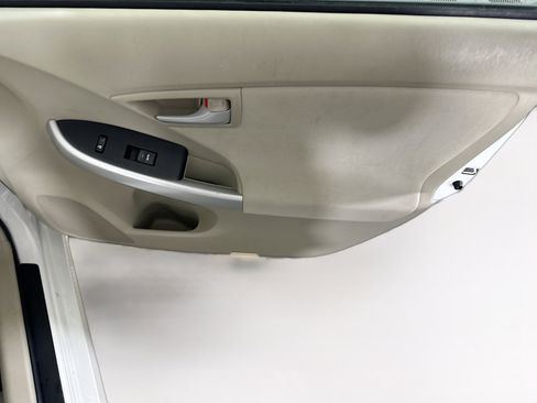 Used 2010 Toyota Prius One image 29