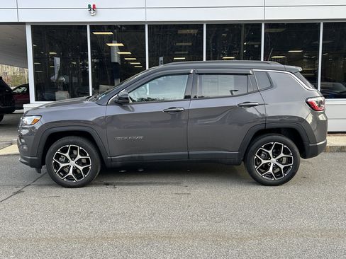 Certified 2024 Jeep Compass Limited AWD/4WD image 2