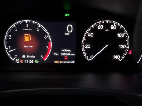 Used 2025 Honda Pilot TrailSport image 15