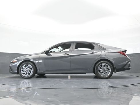 Used 2024 Hyundai Elantra SEL FWD image 53