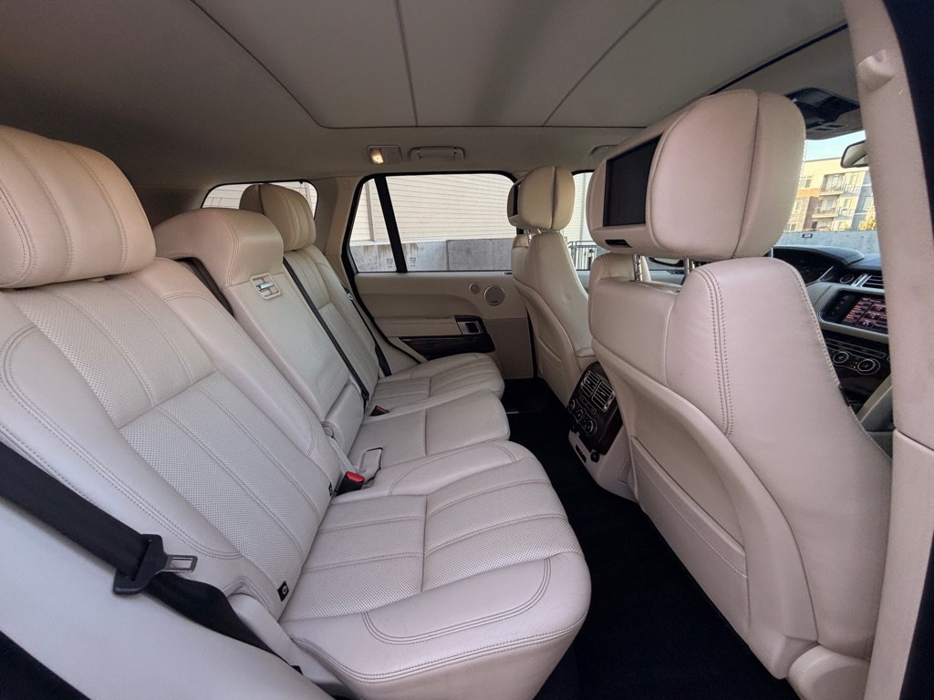 Used 2013 Land Rover Range Rover HSE AWD/4WD image 16