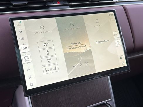 New 2025 Land Rover Range Rover SE image 17