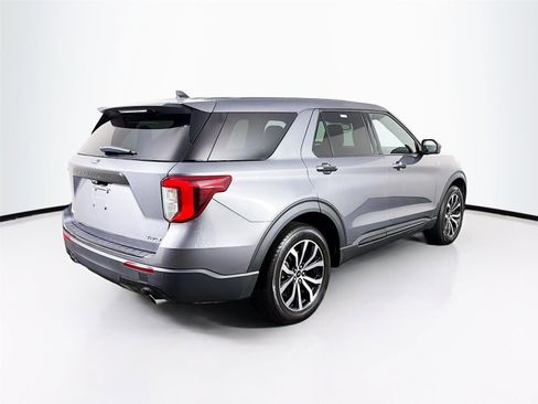 Used 2022 Ford Explorer ST-Line image 7