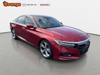 Used 2018 Honda Accord Touring video 1