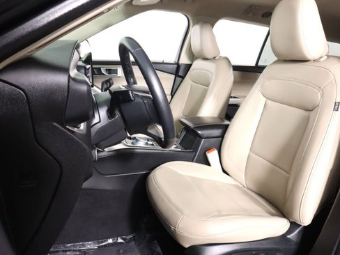 Used 2023 Ford Explorer XLT w/ Equipment Group 202A image 29