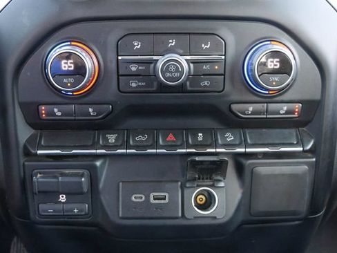 Used 2022 Chevrolet Silverado 2500 LT w/ Convenience Package AWD/4WD image 23