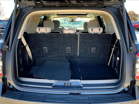 Certified 2024 Ford Expedition Limited image 19