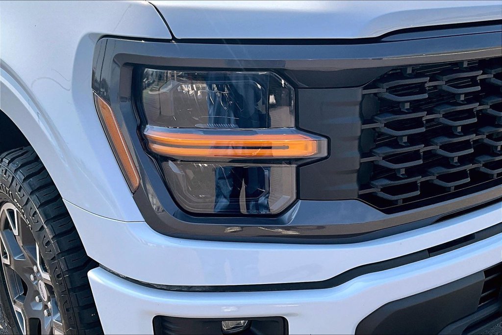 Used 2025 Ford F150 STX w/ Equipment Group 200A AWD/4WD image 29