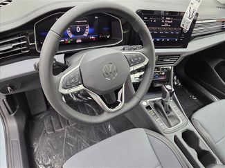 New 2026 Volkswagen Jetta SE video 3