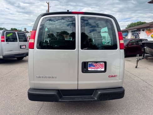 Used 2006 GMC Savana 1500 Passenger RWD image 7