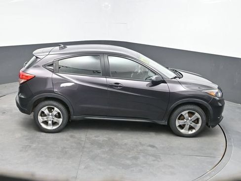 Used 2017 Honda HR-V LX image 35
