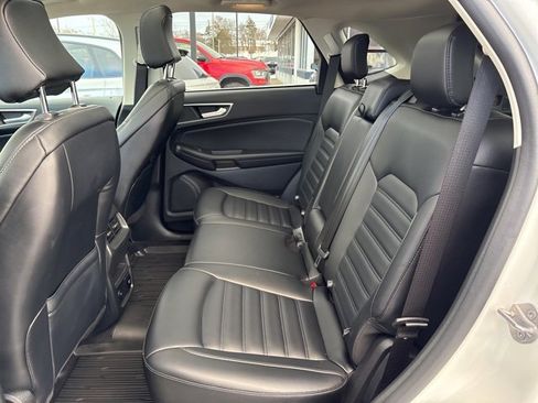 Used 2024 Ford Edge SEL w/ Convenience Package image 17