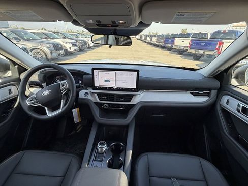 New 2026 Ford Explorer Active w/ Active Comfort Package RWD image 14