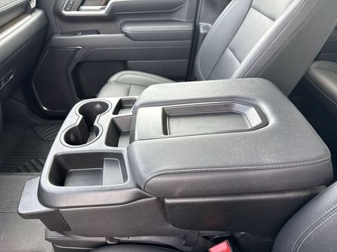 Used 2024 Chevrolet Silverado 2500 LT AWD/4WD image 25