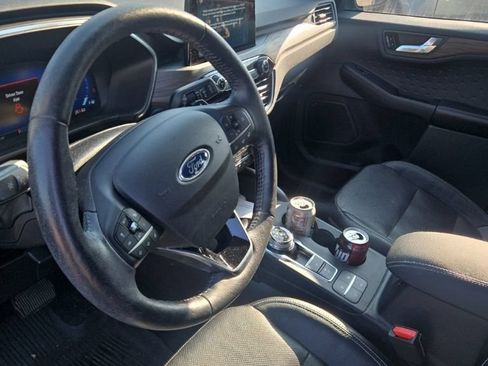 Used 2020 Ford Escape Titanium w/ Titanium Premium Package 2.0 AWD/4WD image 7