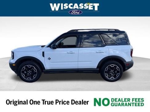 Used 2025 Ford Bronco Sport Outer Banks image 2