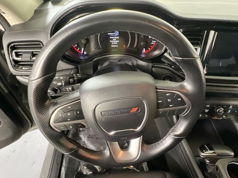 Used 2022 Dodge Durango SXT image 11