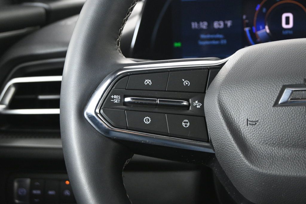 Used 2024 Chevrolet Traverse LT w/ Enhanced Driving Package AWD/4WD image 35