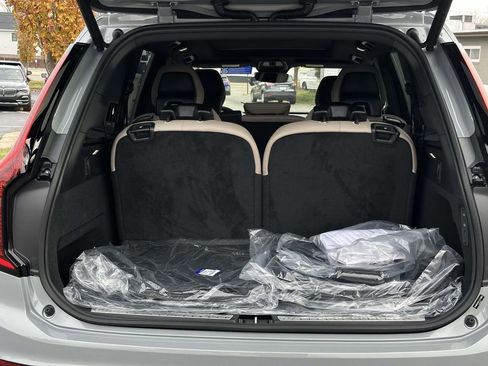 New 2026 Volvo XC90 B6 Ultra w/ Protection Package AWD/4WD image 13