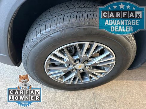 Used 2024 Chevrolet Traverse LS FWD image 7