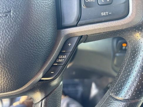 Used 2023 RAM 2500 Tradesman w/ Chrome Appearance Group AWD/4WD image 33