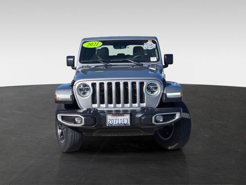 Used 2021 Jeep Gladiator Overland w/ Popular Equipment Package AWD/4WD image 2