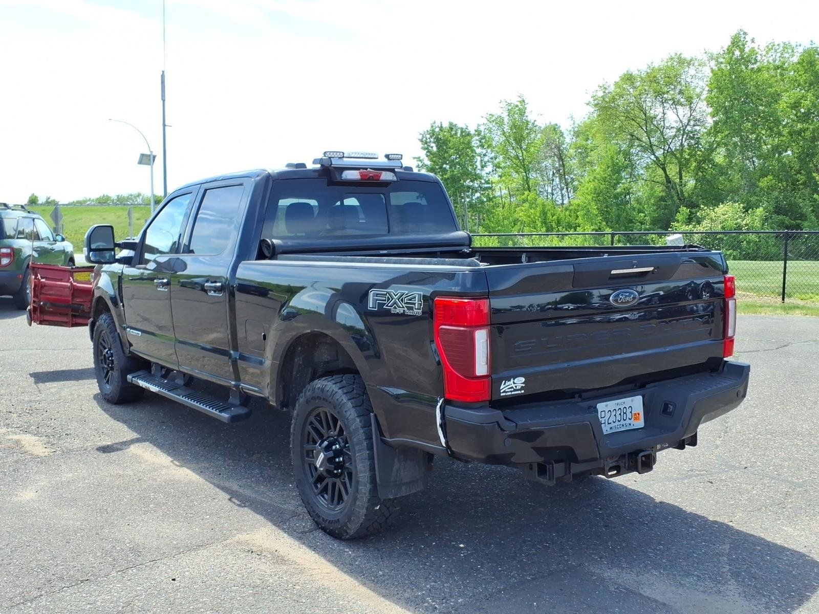 Used 2021 Ford F350 Lariat AWD/4WD image 3