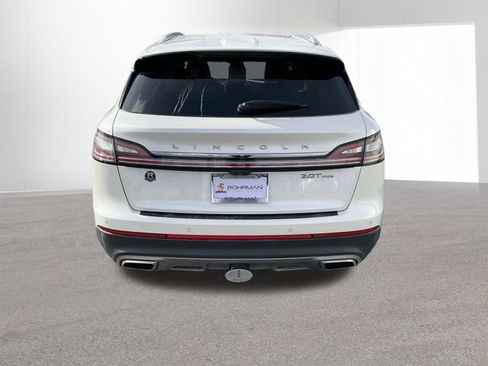 Used 2019 Lincoln Nautilus Select image 6