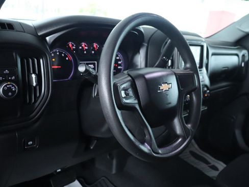 Used 2020 Chevrolet Silverado 1500 Custom w/ Custom Value Package image 15