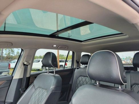 Used 2024 Volkswagen Atlas SEL Premium R-Line image 26