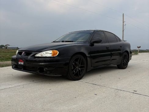 Used 2004 Pontiac Grand Am GT FWD image 3