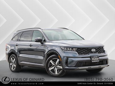 Used 2021 Kia Sorento S w/ Panoramic Sunroof Package image 1