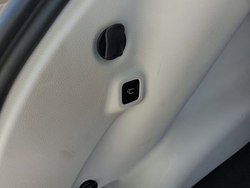 Used 2023 Jeep Compass Limited w/ Elite Group image 12