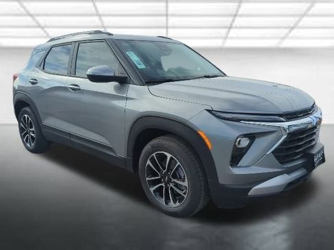 New 2026 Chevrolet TrailBlazer LT w/ Convenience Package image 1