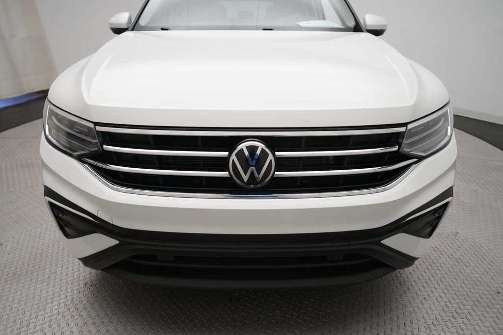 Used 2022 Volkswagen Tiguan SE AWD/4WD image 21