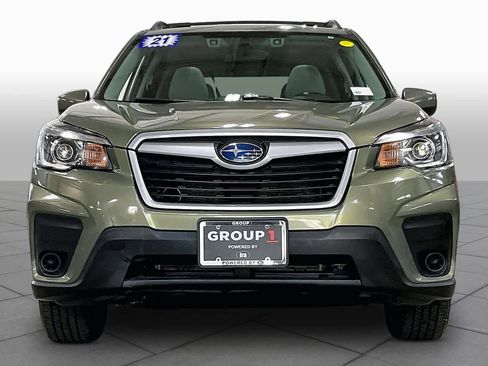 Used 2020 Subaru Forester Premium AWD/4WD image 4