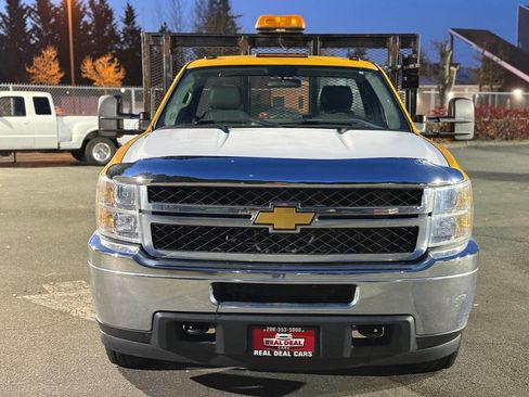 Used 2012 Chevrolet Silverado 3500 W/T AWD/4WD image 3